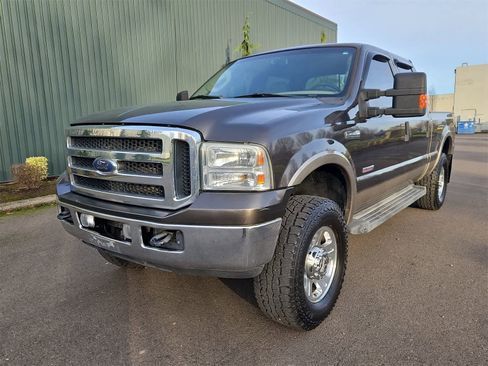 Used 2006 Ford F250 4x4 Crew Cab Super Duty image 1