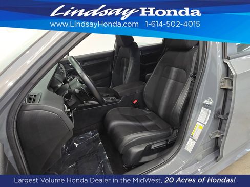 Used 2025 Honda Civic Sport image 14