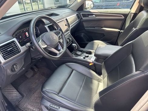 Used 2022 Volkswagen Atlas SEL AWD/4WD image 6