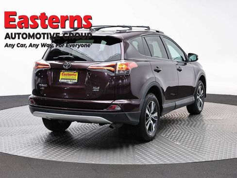 Used 2016 Toyota RAV4 XLE w/ Convenience Package AWD/4WD image 5