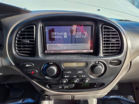 Used 2001 Toyota Sequoia SR5 image 38