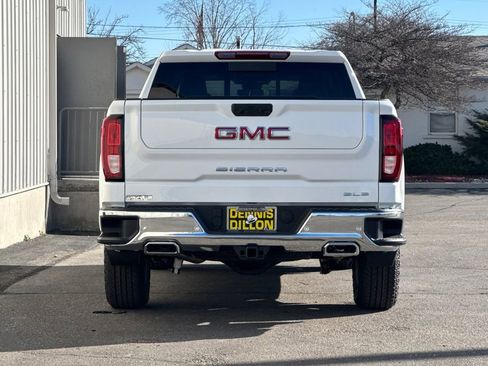 New 2026 GMC Sierra 1500 SLE image 6