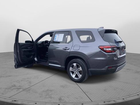 Used 2023 Honda Pilot EX-L image 10