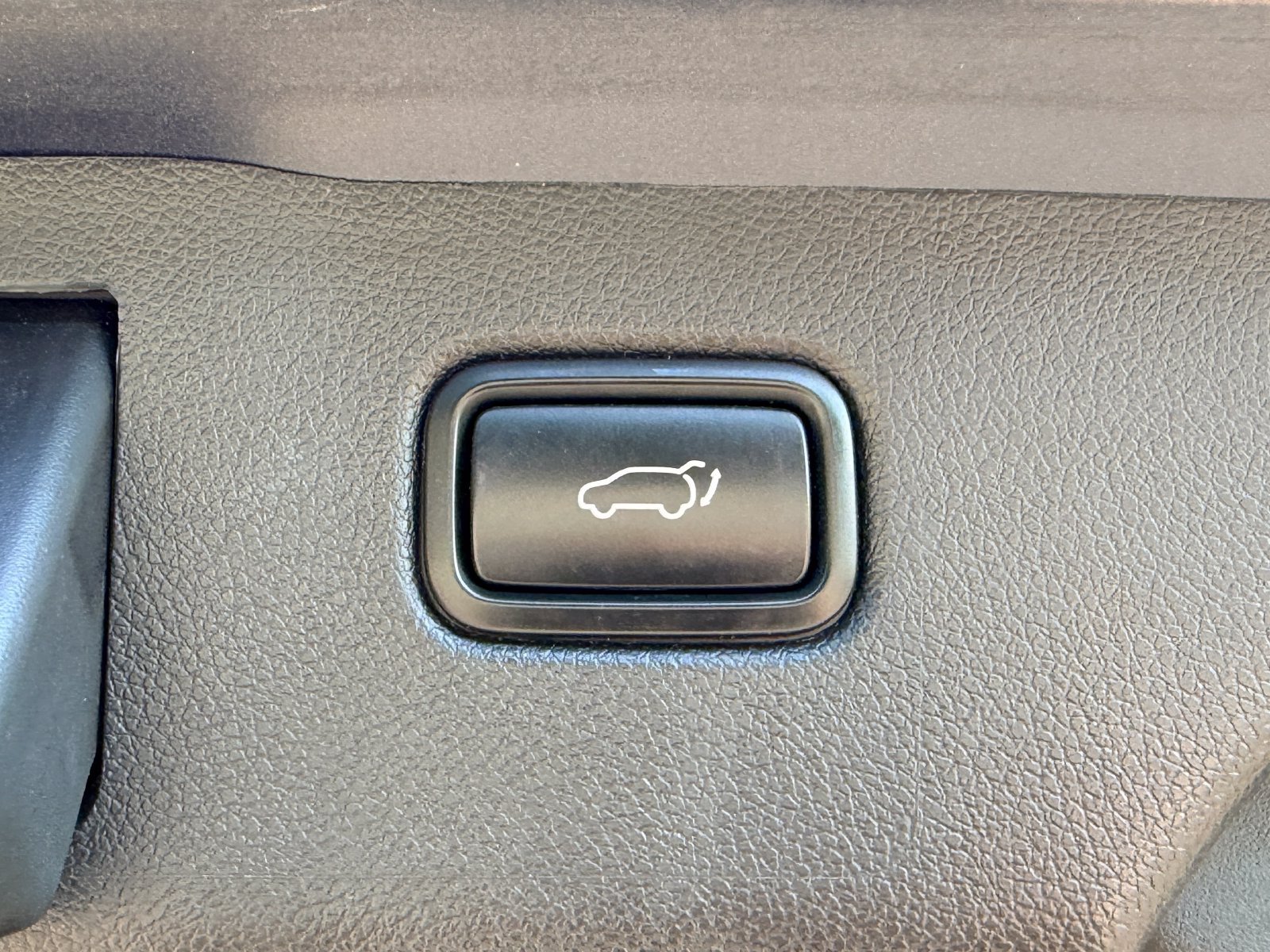 Used 2020 Kia Sorento EX FWD image 16