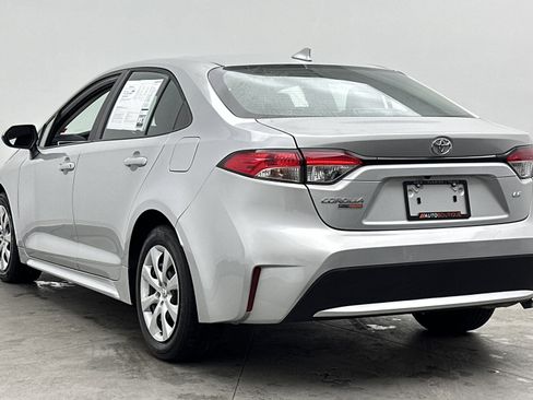 Used 2024 Toyota Corolla LE FWD image 4