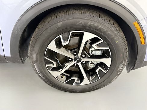 Used 2023 Kia Sportage EX FWD image 32