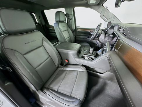 Used 2024 GMC Sierra 1500 Denali image 32