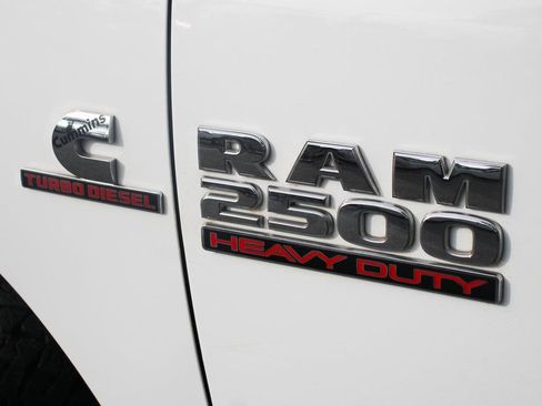 Used 2018 RAM 2500 SLT AWD/4WD image 44