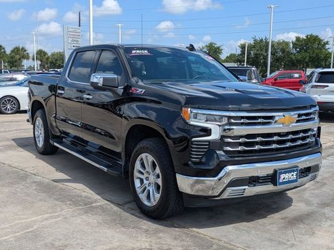 Used 2024 Chevrolet Silverado 1500 LTZ AWD/4WD image 3