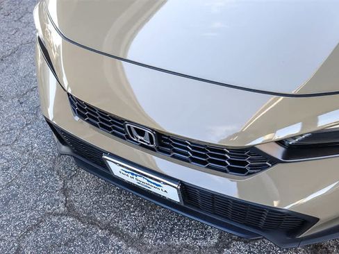 Used 2025 Honda Civic Sport image 8