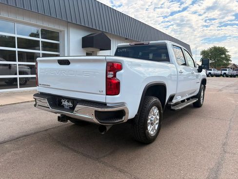 Used 2023 Chevrolet Silverado 2500 LT w/ Convenience Package AWD/4WD image 4
