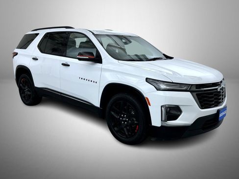 Used 2023 Chevrolet Traverse Premier w/ Redline Edition AWD/4WD image 3