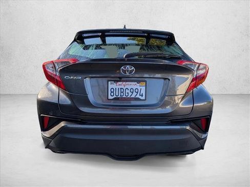 Used 2021 Toyota C-HR LE image 7