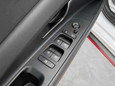 Used 2025 Hyundai Elantra N FWD image 25