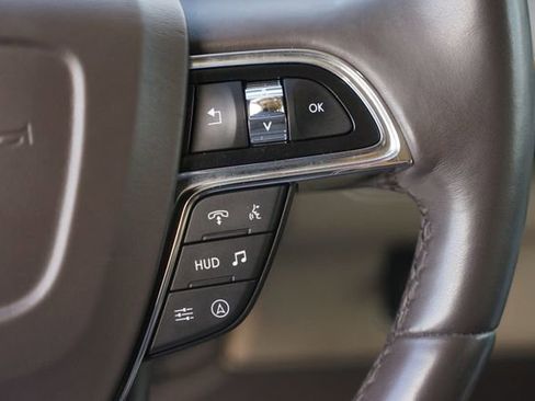Used 2024 Lincoln Navigator L Reserve AWD/4WD image 26