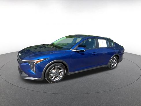 Used 2025 Kia K4 FWD image 7