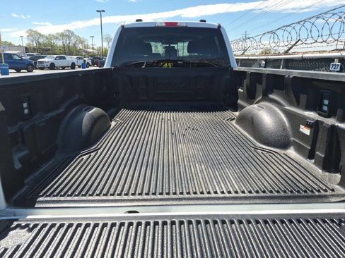 Used 2024 Ford F350 XLT AWD/4WD image 7