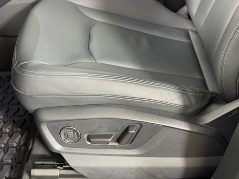 Certified 2026 Audi Q7 2.0T Premium w/ Convenience Plus Package AWD/4WD image 14