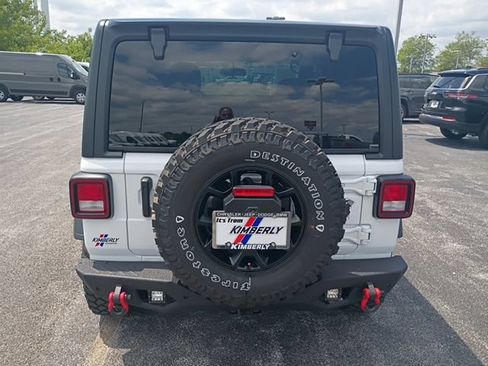 Used 2021 Jeep Wrangler Sport AWD/4WD image 17
