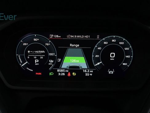 Used 2024 Audi Q4 e-tron Premium w/ Convenience Package image 24