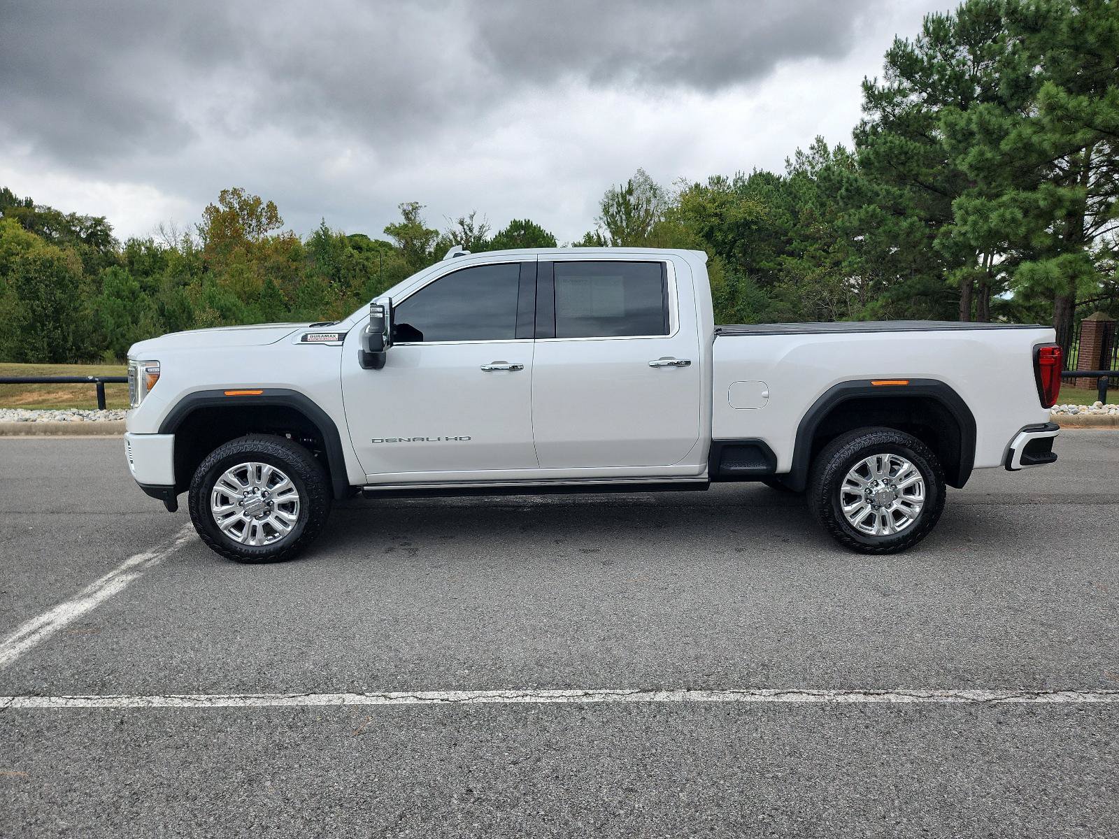 Certified 2023 GMC Sierra 2500 Denali w/ Denali Ultimate Package AWD/4WD image 2