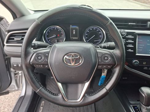 Used 2019 Toyota Camry SE FWD image 20