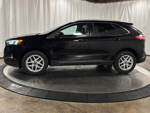 Used 2021 Ford Edge SEL w/ Convenience Package AWD/4WD image 5