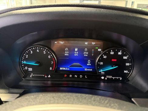 Used 2023 Ford Explorer XLT w/ Equipment Group 202A AWD/4WD image 16