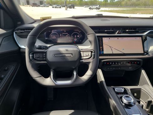 New 2026 Jeep Cherokee Limited AWD/4WD image 10