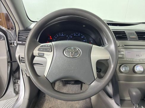 Used 2011 Toyota Camry LE w/ LE Extra-Value Pkg image 14