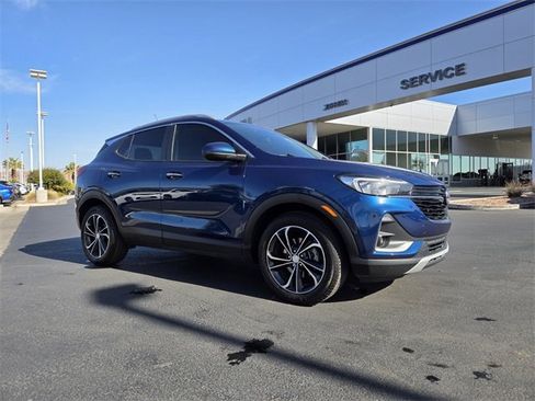 Used 2021 Buick Encore GX Select image 2