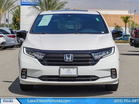 Certified 2024 Honda Odyssey Sport image 3
