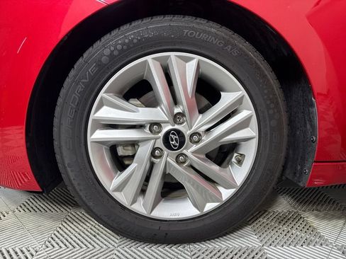 Used 2020 Hyundai Elantra Value Edition FWD image 23