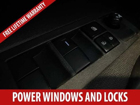 Used 2023 Toyota Corolla LE FWD image 7