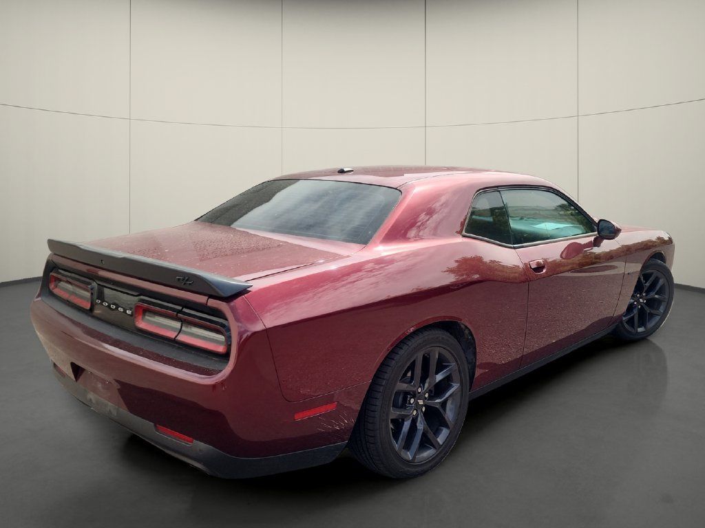 Used 2019 Dodge Challenger R/T w/ Blacktop Package RWD image 7
