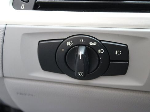 Used 2007 BMW 335i Convertible image 29