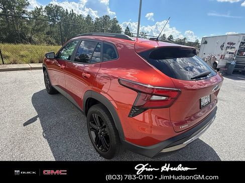 Used 2024 Chevrolet Trax ACTIV FWD image 4