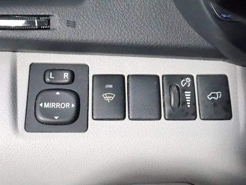 Used 2008 Toyota Highlander Limited AWD/4WD image 34