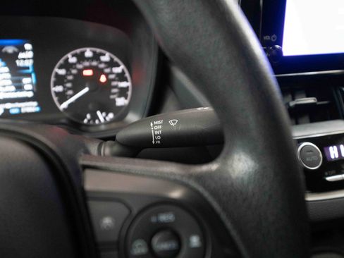Used 2023 Toyota Corolla LE image 14