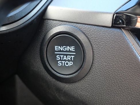 Certified 2024 Ford Escape Active AWD/4WD image 30