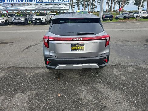 New 2026 Kia Seltos LX image 4