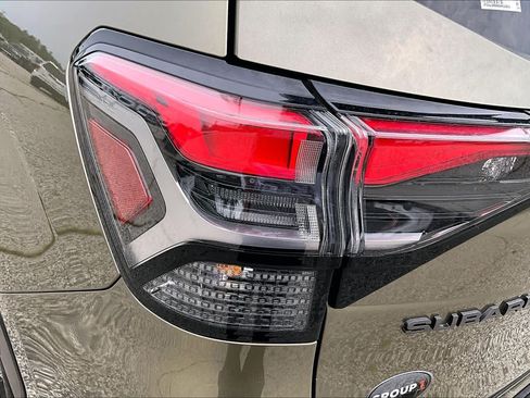 Used 2025 Subaru Forester Limited AWD/4WD image 28