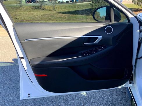 Used 2023 Hyundai Sonata SEL w/ Preferred Accessory Package image 19