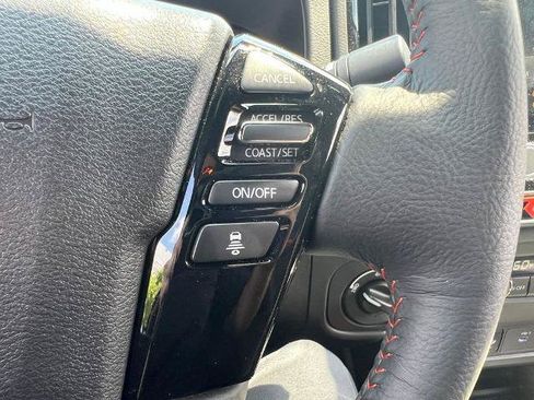 Certified 2025 Nissan Frontier PRO-4X AWD/4WD image 28