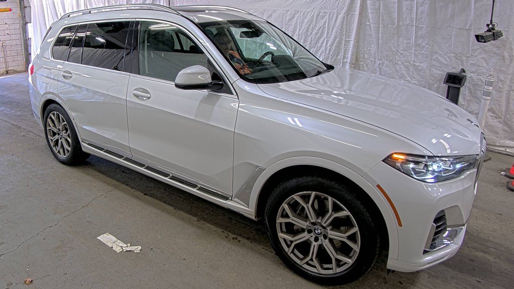 Used 2021 BMW X7 xDrive40i w/ Cold Weather Package AWD/4WD image 4