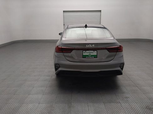 Used 2022 Kia Forte LXS FWD image 6