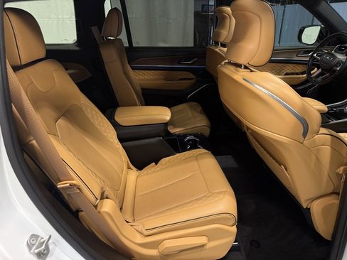 Used 2021 Jeep Grand Cherokee L Summit w/ Advanced Protech Group IV image 27