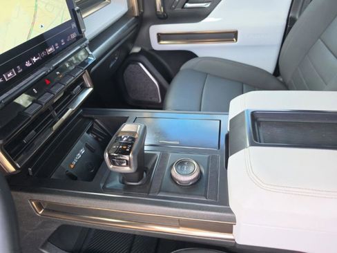 Used 2024 GMC Hummer EV 3X AWD/4WD image 20