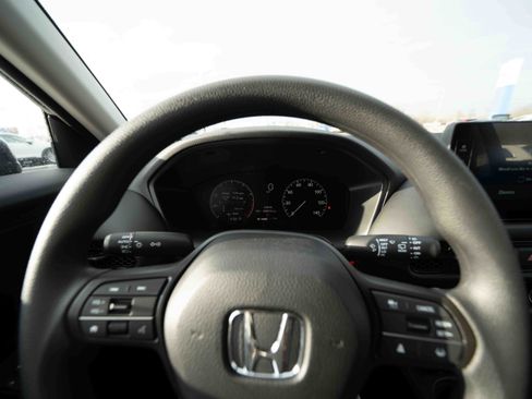New 2026 Honda HR-V LX image 15