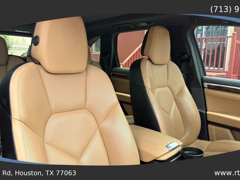 Used 2018 Porsche Cayenne AWD/4WD image 45